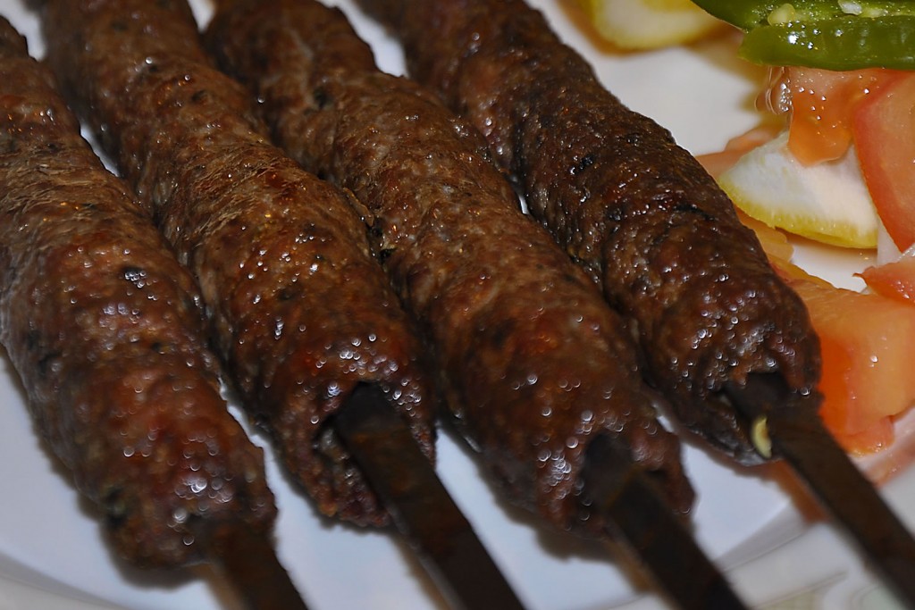 Sheek Skewer Kebab. Deliciosa receta de pinchos de cordero.
