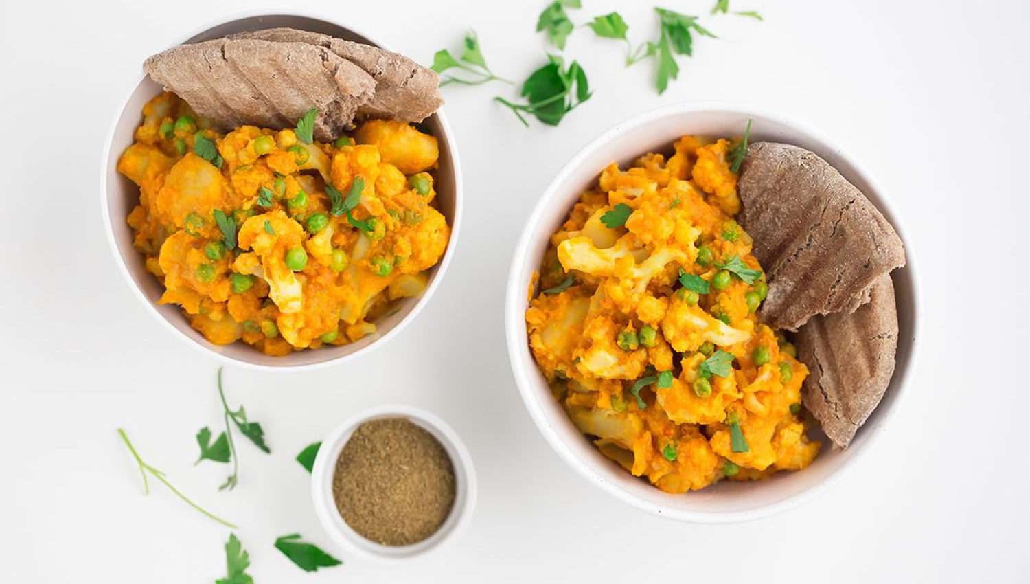 guiso de coliflor, patata y guisantes