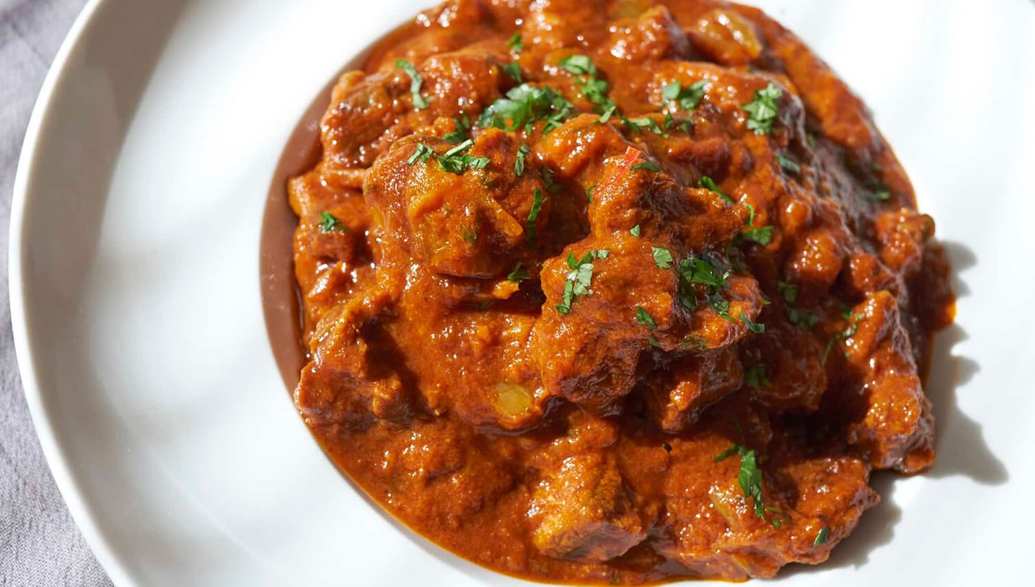 Rogan Josh. Curry de cordero picado tradicional de Cachemira