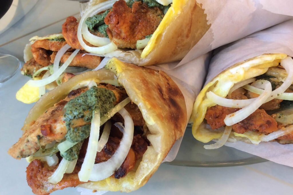 Receta de Kathi Rolls de Pollo. Rollos típicos de la India.