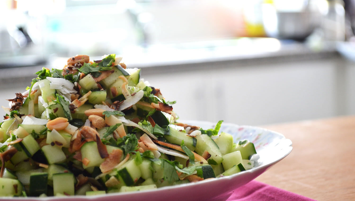 Ensalada de pepino y coco